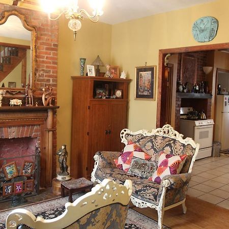 New York Homestay Newark Exteriör bild