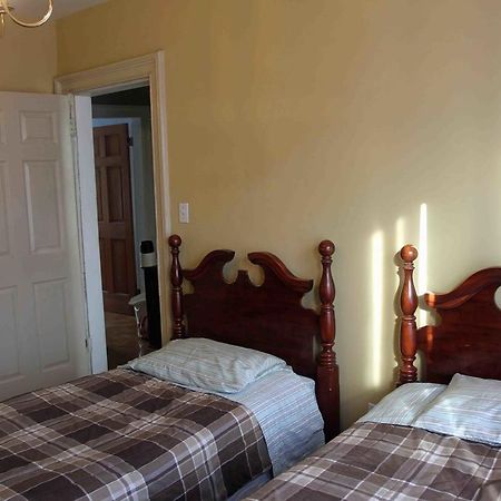 New York Homestay Newark Exteriör bild