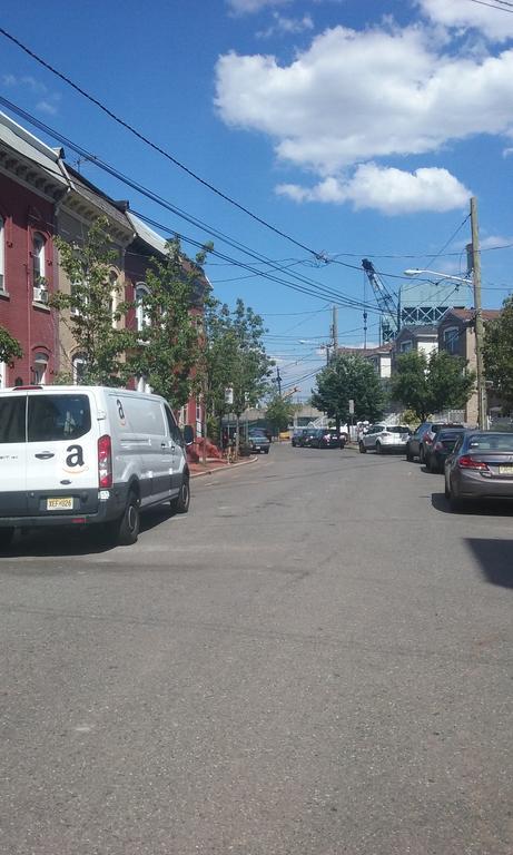 New York Homestay Newark Exteriör bild